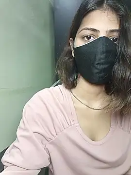 Snapshot of Isha_Sax chatting on 11.05.25 Isha Sax online show from 11.05.25