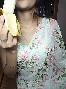 Snapshot of Isha_Sax chatting on 11.07.25 Isha Sax online show from 11.07.25