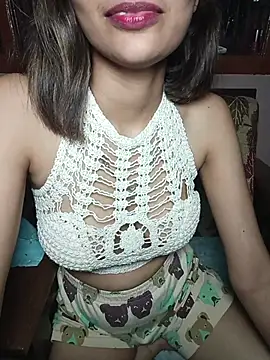 Snapshot of Isha_Sax chatting on 11.21.25 Isha Sax online show from 11.21.25