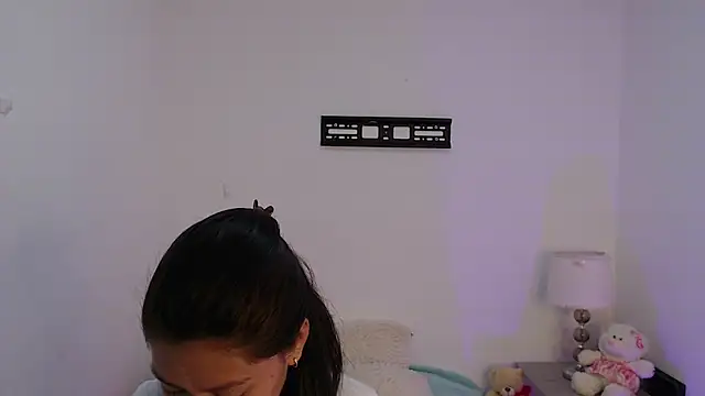 renataj online show from 11.20.25