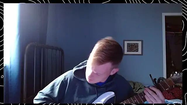 Snapshot of lustylyndon chatting on 12.22.25 lustylyndon online show from 12.22.25