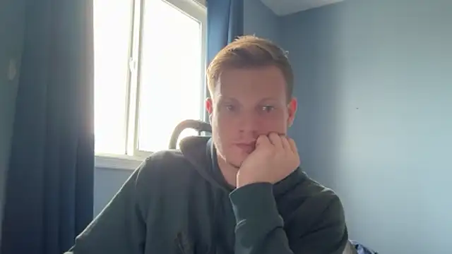 Snapshot of lustylyndon chatting on 01.05.26 lustylyndon online show from 01.05.26