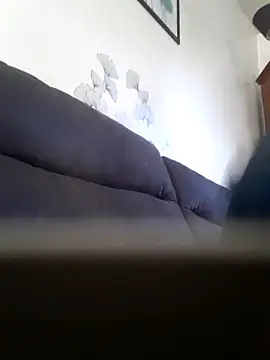 Snapshot of Vince072 chatting on 10.07.25 Vince072 online show from 10.07.25