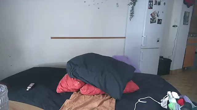 Snapshot of Violett3333 chatting on 03.18.26 Violett3333 online show from 03.18.26