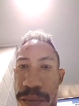 Snapshot of Kratos-Moreno chatting on 05.19.26 Kratos-Moreno online show from 05.19.26