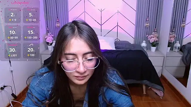 alesiamoore online show from 03.31.26