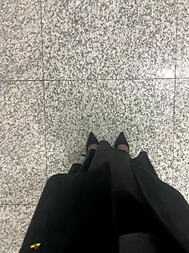 Snapshot of xiaoyuan01 chatting on 09.24.25 xiaoyuan01 online show from 09.24.25