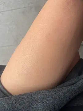 Snapshot of xiaoyuan01 chatting on 10.15.25 xiaoyuan01 online show from 10.15.25