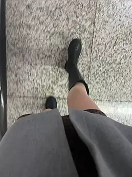 Snapshot of xiaoyuan01 chatting on 10.30.25 xiaoyuan01 online show from 10.30.25