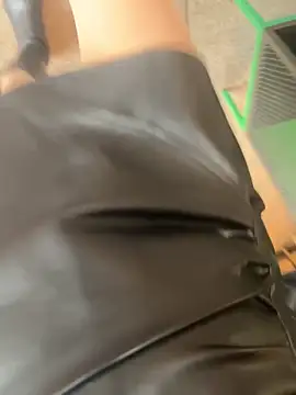 Snapshot of xiaoyuan01 chatting on 11.02.25 xiaoyuan01 online show from 11.02.25