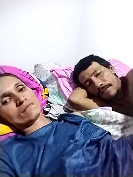 Snapshot of nachoandnathasha chatting on 11.23.25 nachoandnathasha online show from 11.23.25