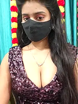 Snapshot of Aanya_hotty chatting on 10.29.25 Aanya hotty online show from 10.29.25