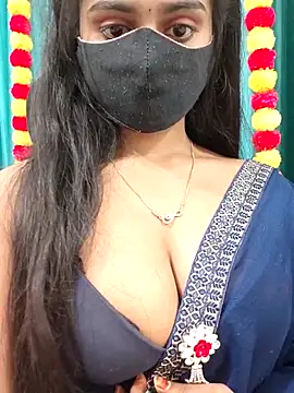 Snapshot of Aanya_hotty chatting on 11.12.25 Aanya hotty online show from 11.12.25