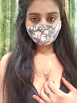 Snapshot of Aanya_hotty chatting on 12.04.25 Aanya hotty online show from 12.04.25