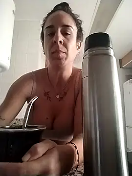 Snapshot of agustinalatina chatting on 10.16.25 agustinalatina online show from 10.16.25