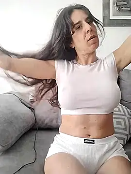 agustinalatina online show from 02.05.26