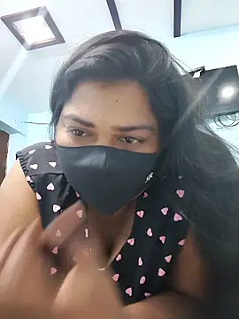 Liyaa 24 online show from 04.03.26