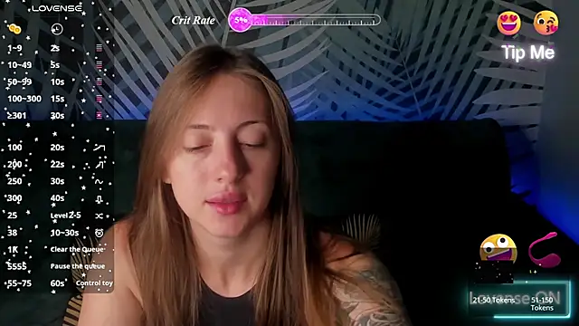 Snapshot of ChristyCrayme chatting on 08.02.26 ChristyCrayme online show from 08.02.26