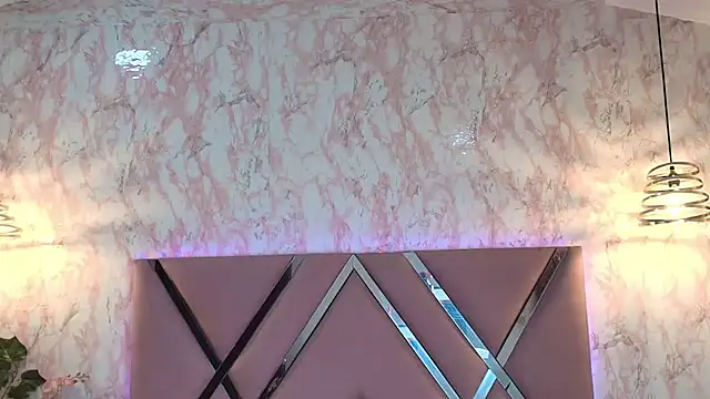 Snapshot of Dolce_pearl chatting on 11.25.25 Dolce pearl online show from 11.25.25