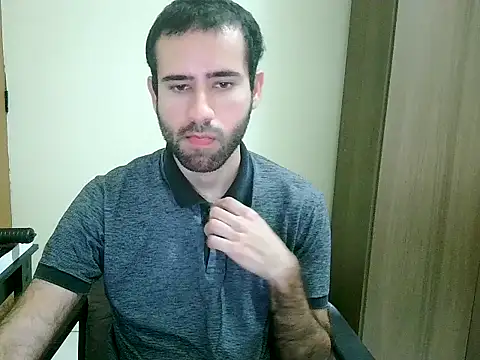 Snapshot of fthrfthr chatting on 10.30.25 fthrfthr online show from 10.30.25