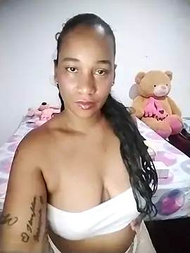 EbonyHorrny online show from 10.22.25