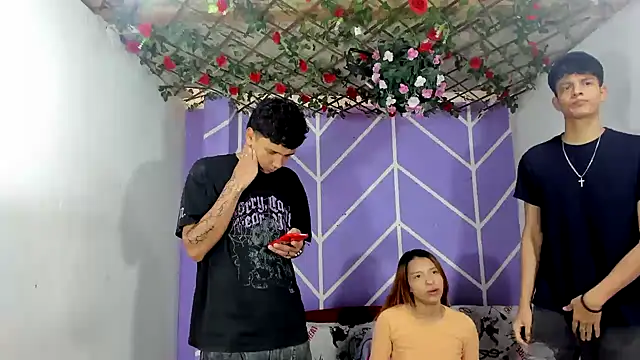 Snapshot of Bastian_boyshot77 chatting on 10.17.25 Bastian boyshot77 online show from 10.17.25