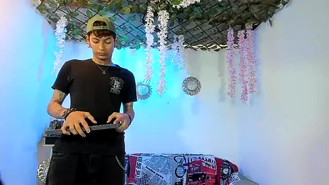 Bastian boyshot77 online show from 02.12.26