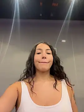 BelleXBeast online show from 04.19.26