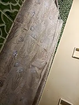 Snapshot of andrea_sweet8 chatting on 11.10.25 andrea sweet8 online show from 11.10.25