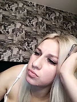 Snapshot of HoneyNelly chatting on 11.07.25 HoneyNelly online show from 11.07.25