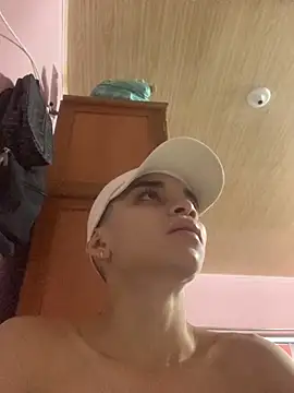 Snapshot of dailydosam chatting on 11.13.25 dailydosam online show from 11.13.25