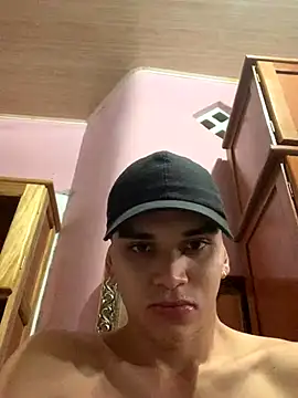 Snapshot of dailydosam chatting on 12.15.25 dailydosam online show from 12.15.25