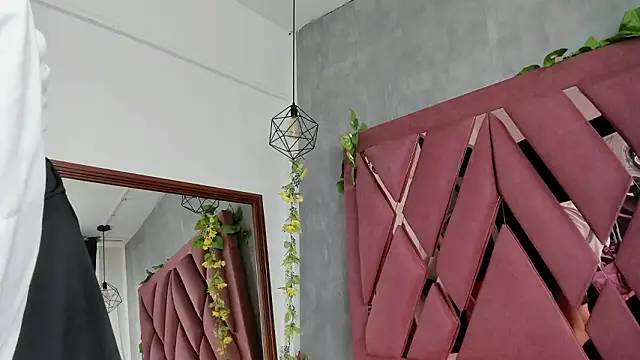 viollettaa  online show from 03.02.26