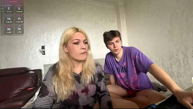 Hikki  online show from 11.10.25