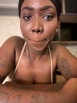 Alexia 24 online show from 10.27.25