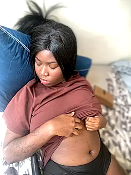 Alexia 24 online show from 11.18.25