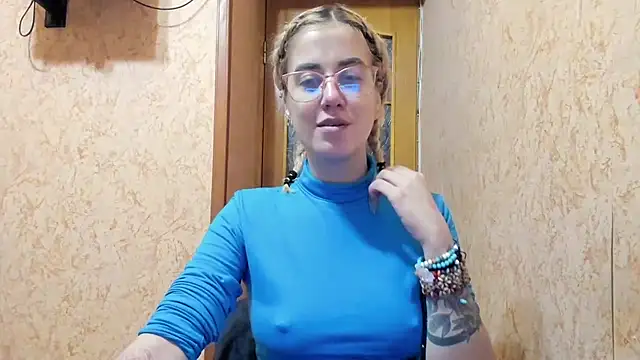 Snapshot of aalokitaa chatting on 01.07.26 aalokitaa online show from 01.07.26