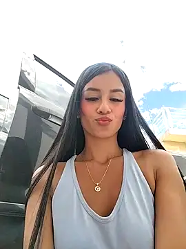 Juliana Xander online show from 09.15.25