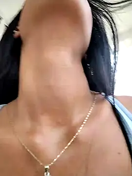 Juliana Xander online show from 10.06.25