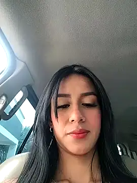 Juliana Xander online show from 10.11.25