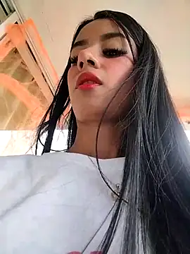 Juliana Xander online show from 10.29.25