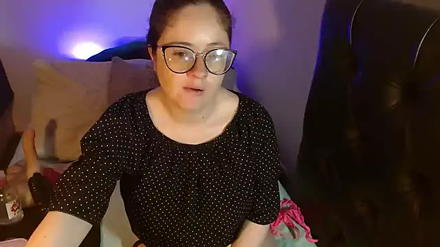 KrystalAdams online show from 09.16.25