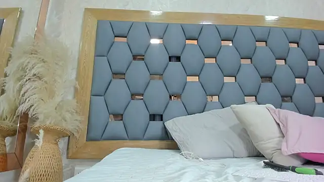 Snapshot of juliette_pretty_ chatting on 11.09.25 juliette pretty online show from 11.09.25