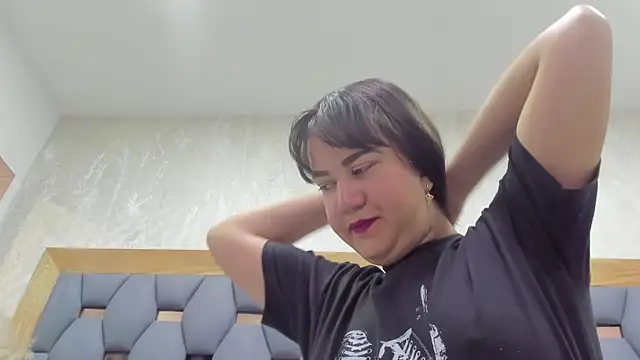 Snapshot of juliette_pretty_ chatting on 12.02.25 juliette pretty online show from 12.02.25