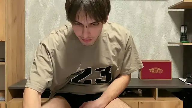 Snapshot of elliot_scott chatting on 12.13.25 elliot scott online show from 12.13.25