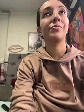 SALOME KORLAND online show from 04.08.26