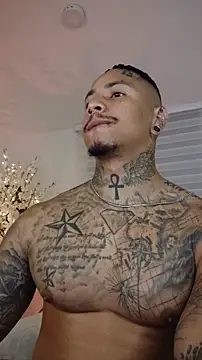 Snapshot of David_tatto1 chatting on 11.21.25 David tatto1 online show from 11.21.25