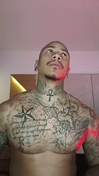 Snapshot of David_tatto1 chatting on 11.29.25 David tatto1 online show from 11.29.25