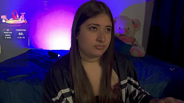 Snapshot of Gaby__Howards chatting on 11.02.25 Gaby Howards online show from 11.02.25