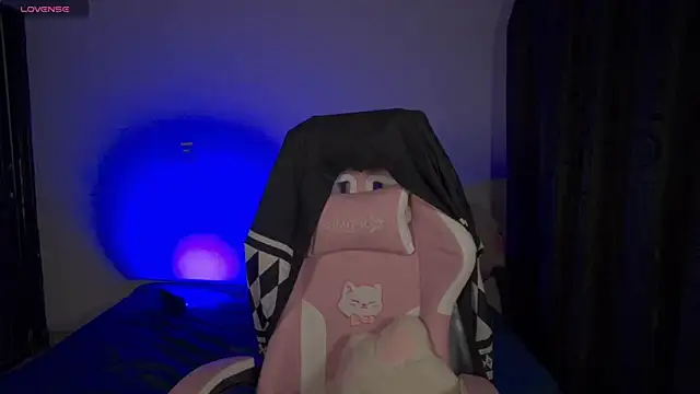 Snapshot of Gaby__Howards chatting on 11.03.25 Gaby Howards online show from 11.03.25